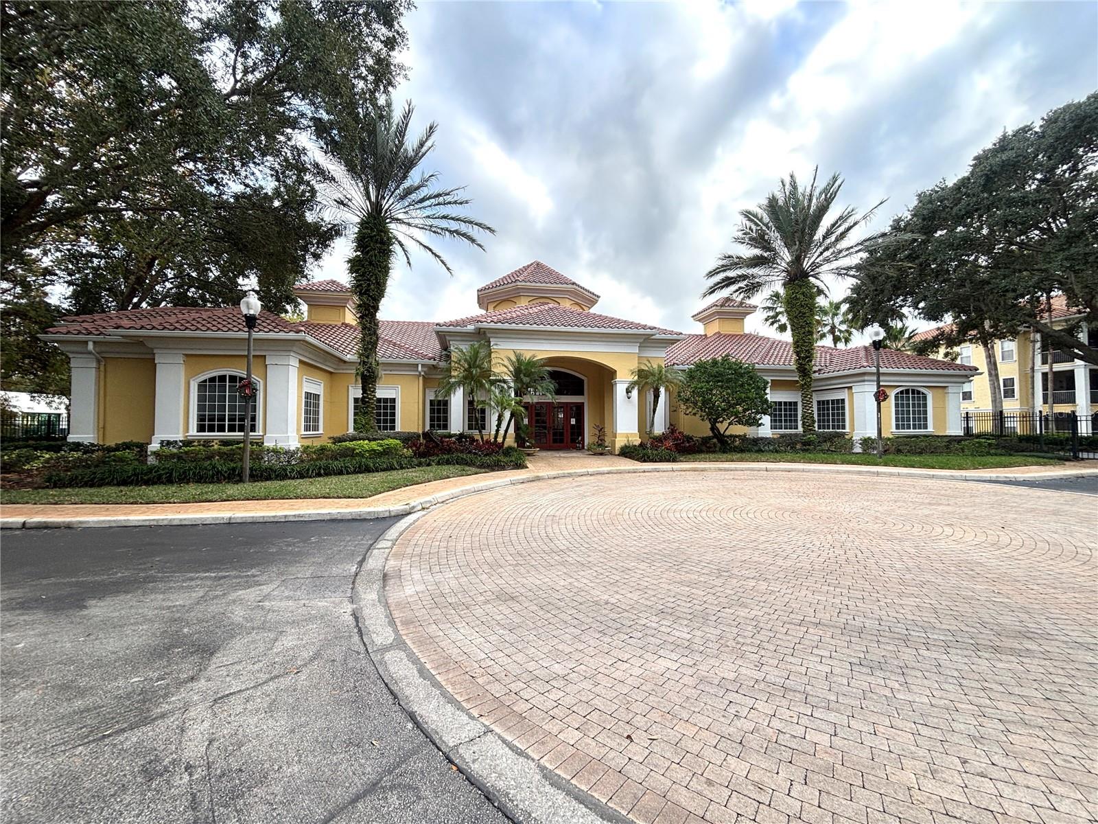 Image 23 of 24 For 1711 Shadow View Circle 1711