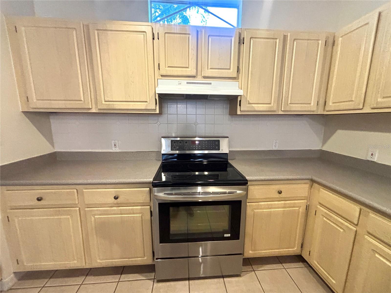 Image 8 of 24 For 1711 Shadow View Circle 1711