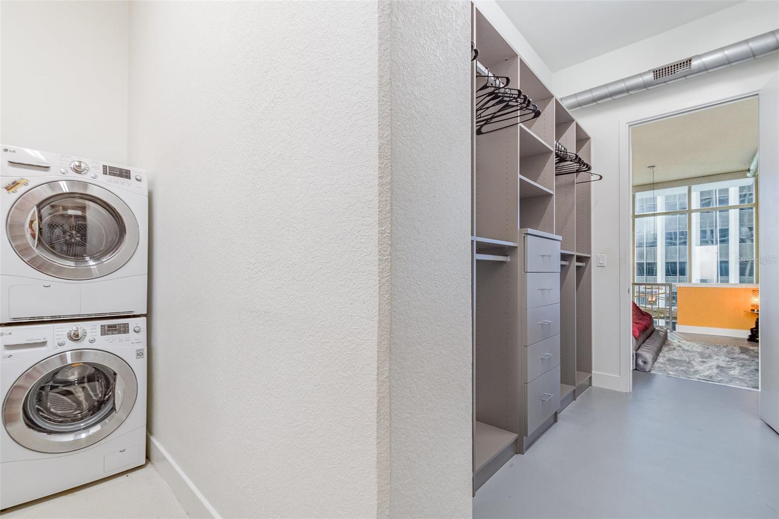 Image 14 of 15 For 150 Robinson Street 425