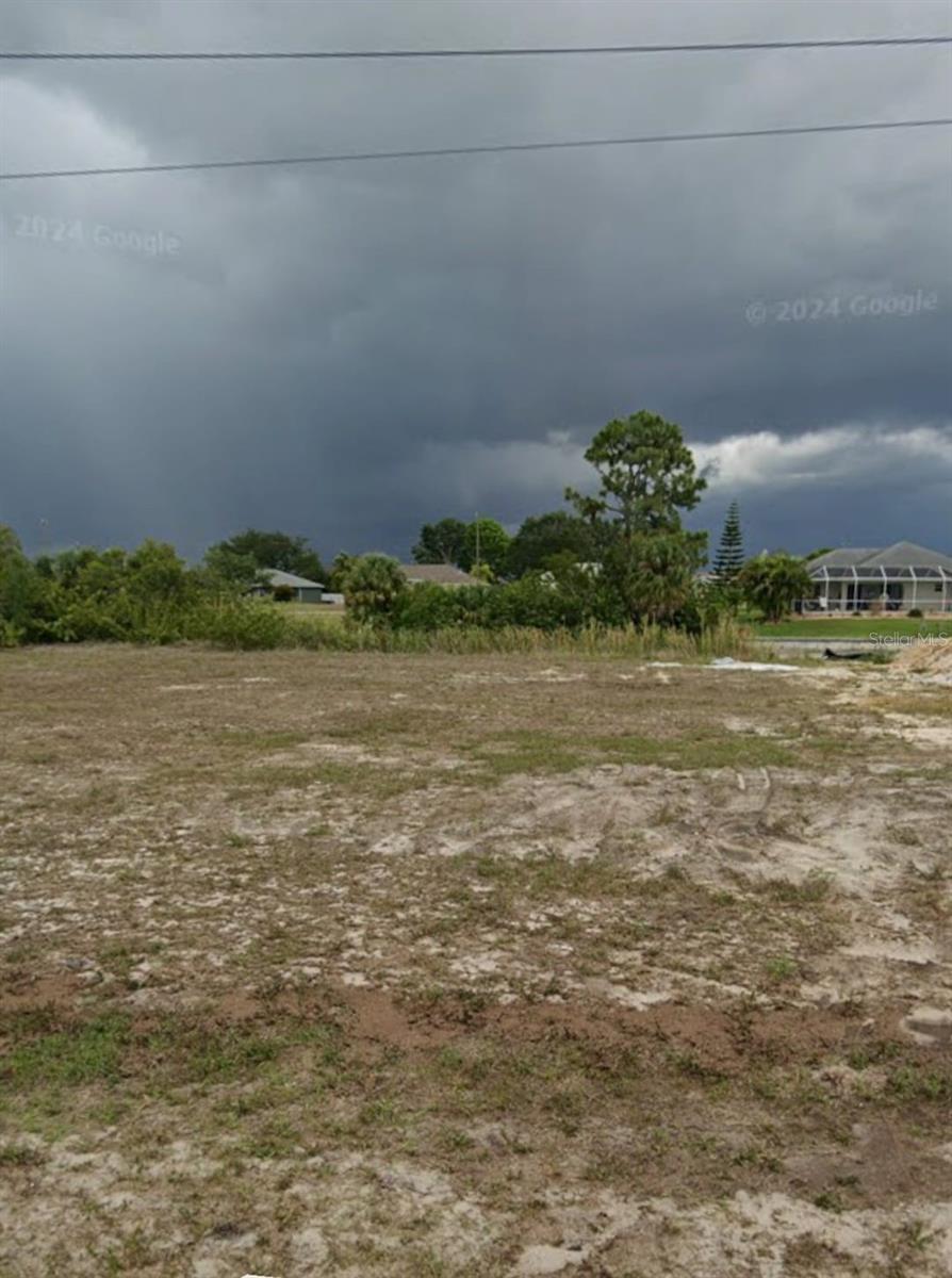 Image 2 of 2 For 1905 18th Place