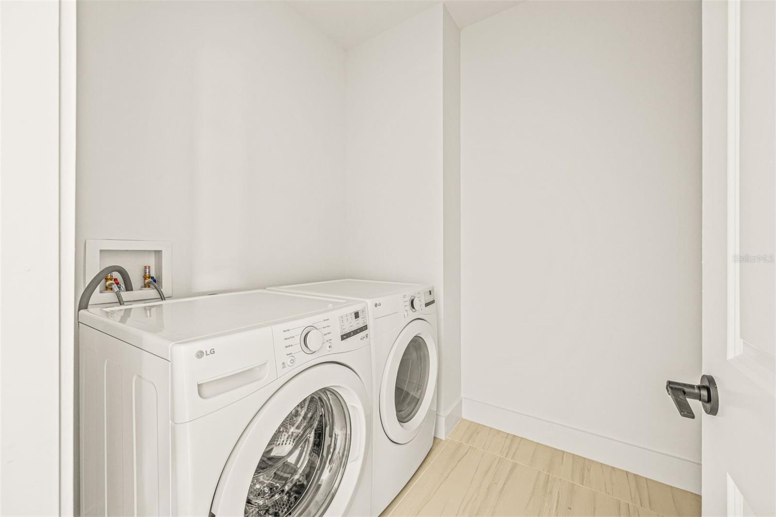 Image 19 of 20 For 6410 Quartet Street