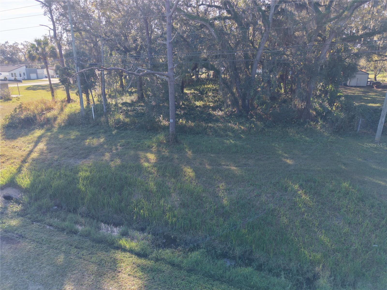 Image 4 of 9 For 15192 E Colonial Dr