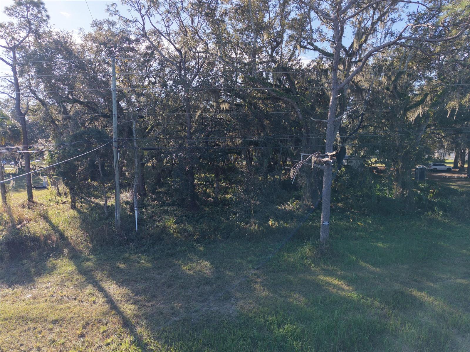 Image 5 of 9 For 15192 E Colonial Dr