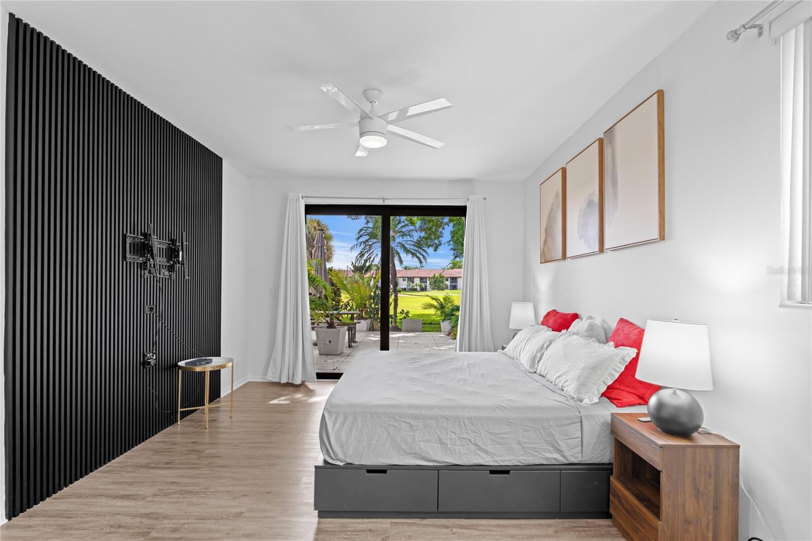 Image 14 of 23 For 4469 Luxemburg Court