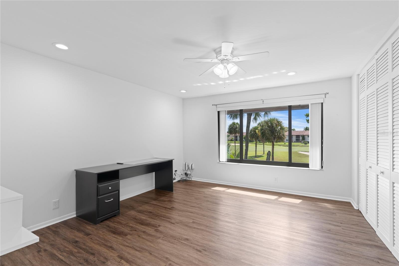 Image 19 of 23 For 4469 Luxemburg Court