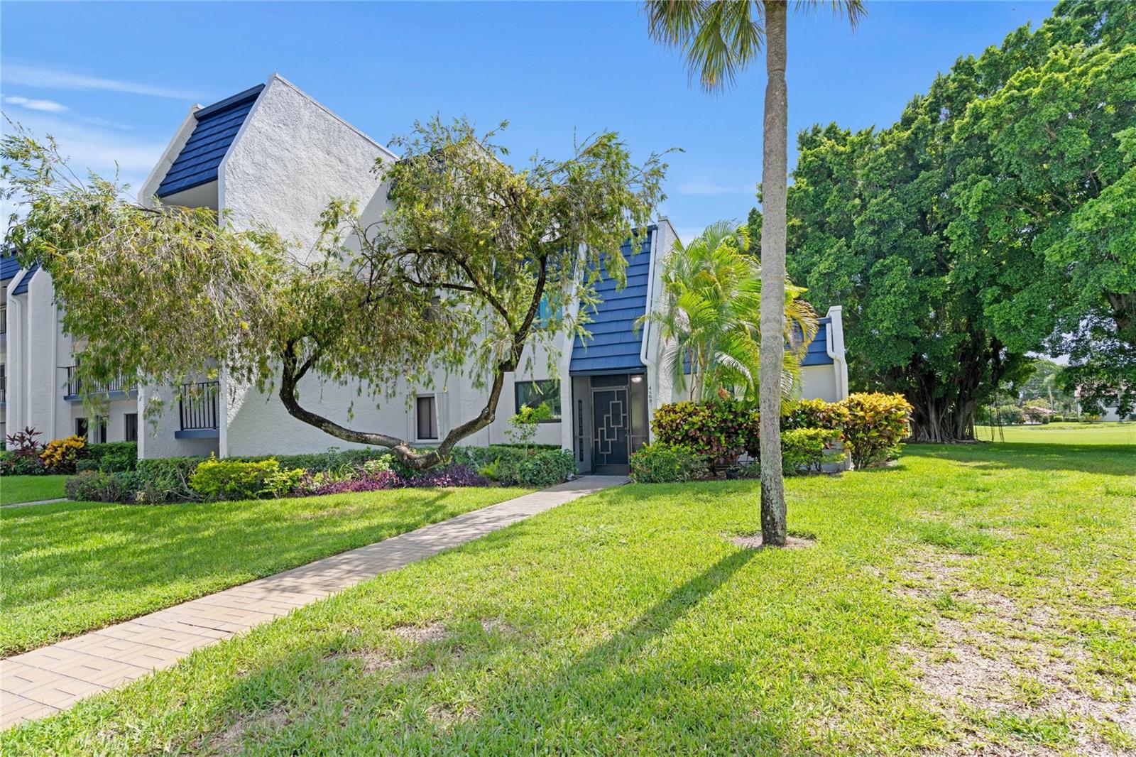 Image 22 of 23 For 4469 Luxemburg Court