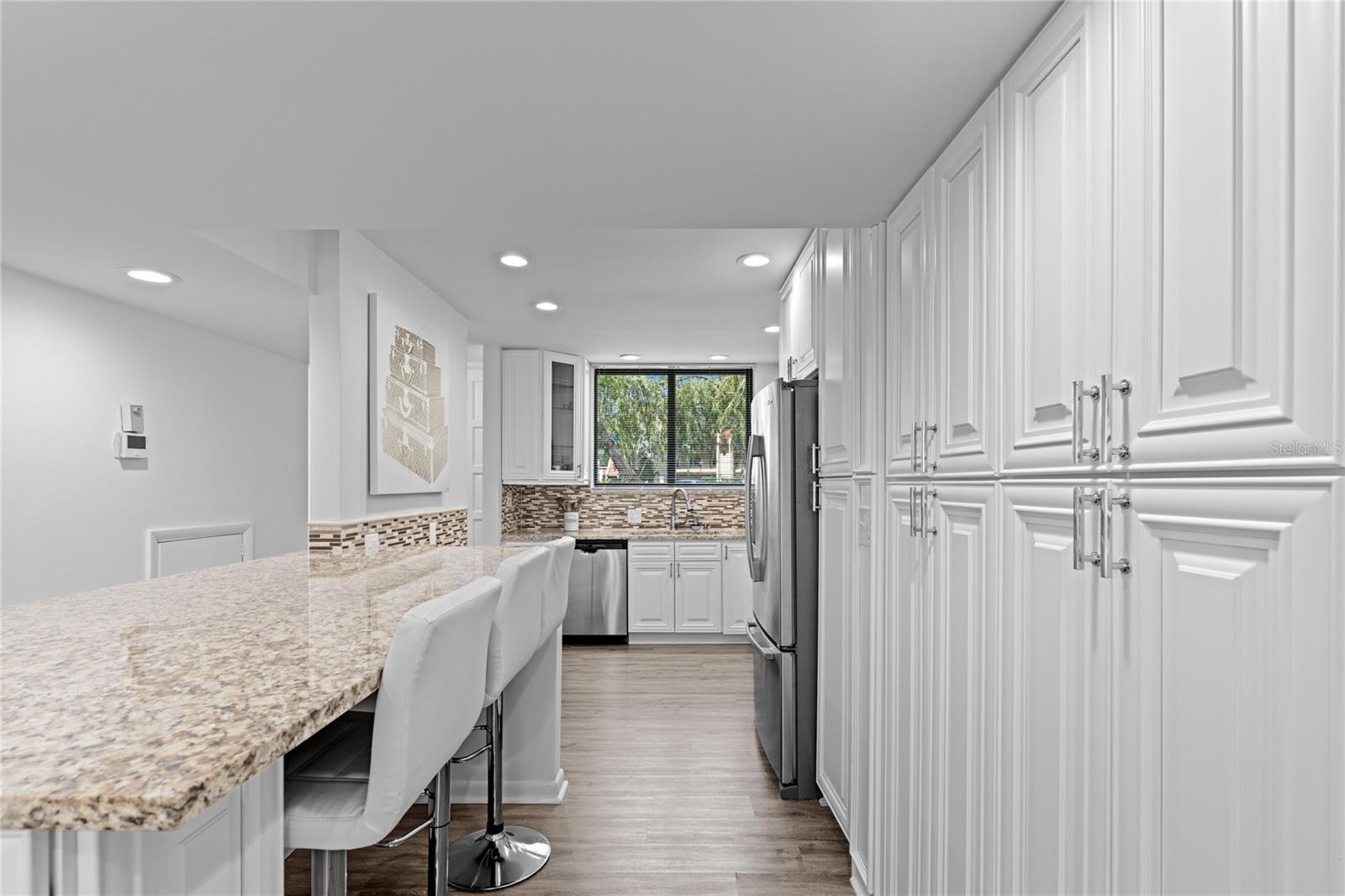 Image 6 of 23 For 4469 Luxemburg Court