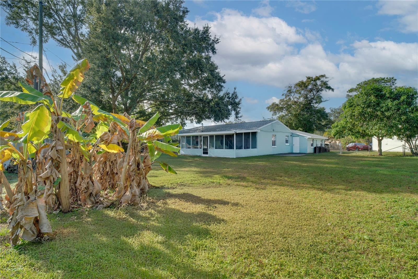 Image 19 of 24 For 8117 Plantation Drive