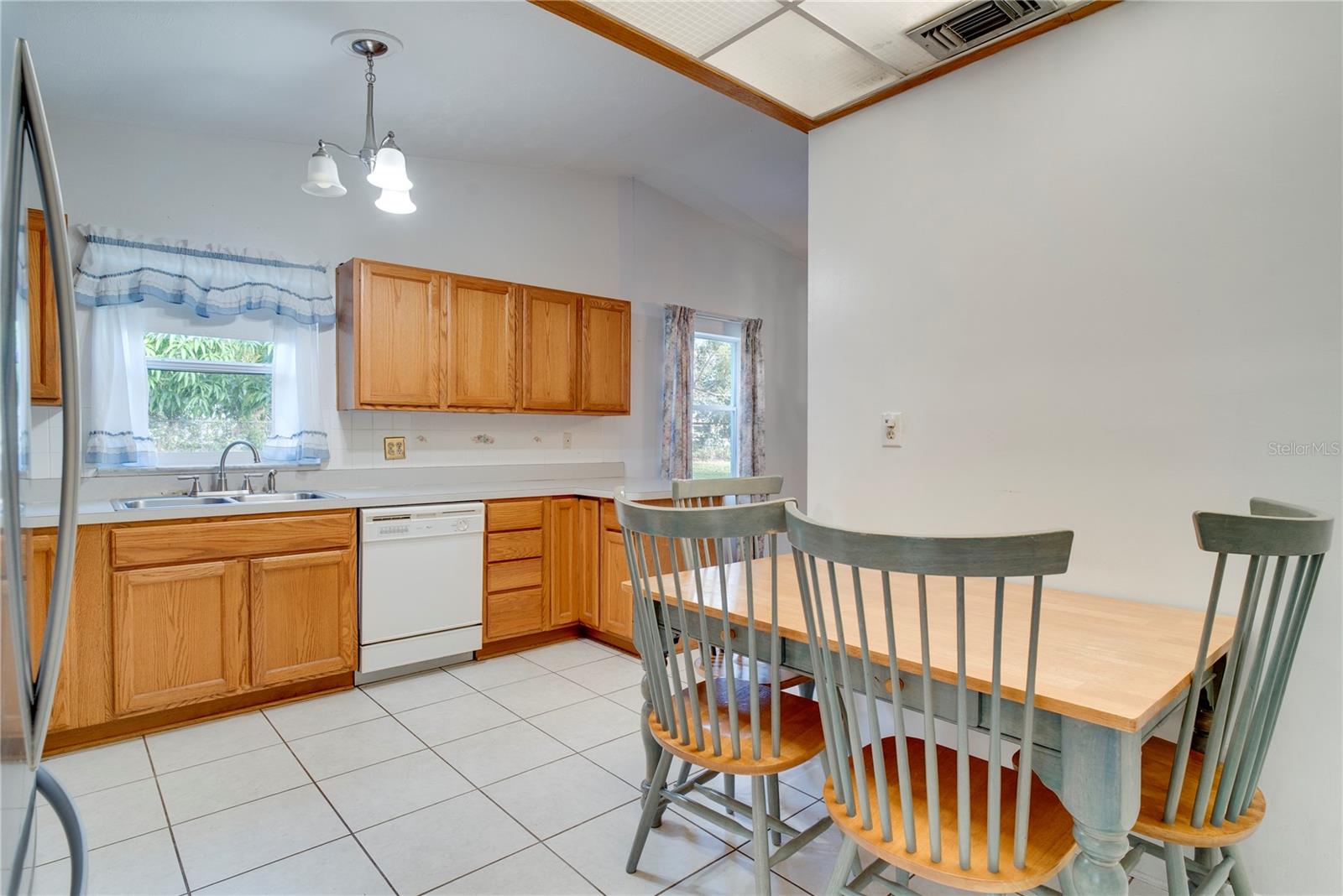 Image 4 of 24 For 8117 Plantation Drive