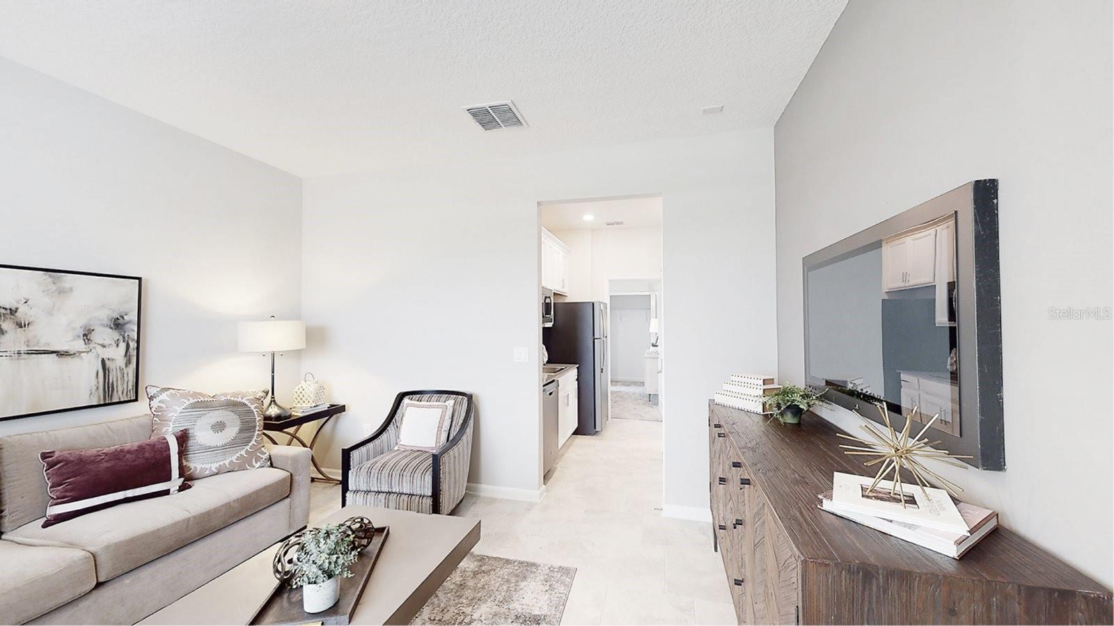 Image 4 of 20 For 2004 Myrtle Pine Street