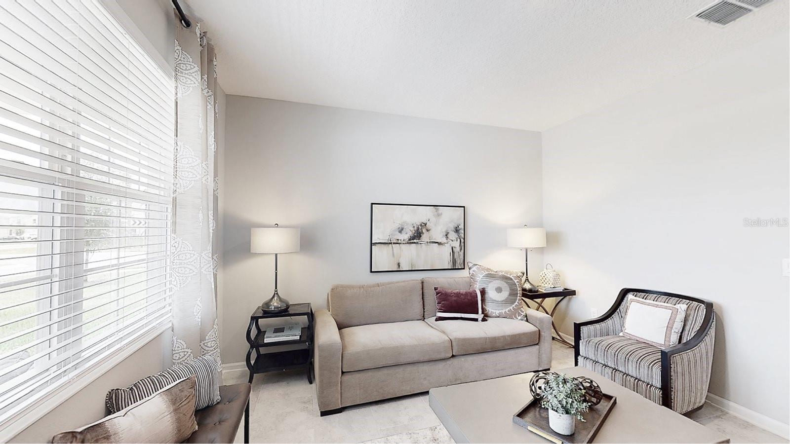 Image 5 of 20 For 2004 Myrtle Pine Street