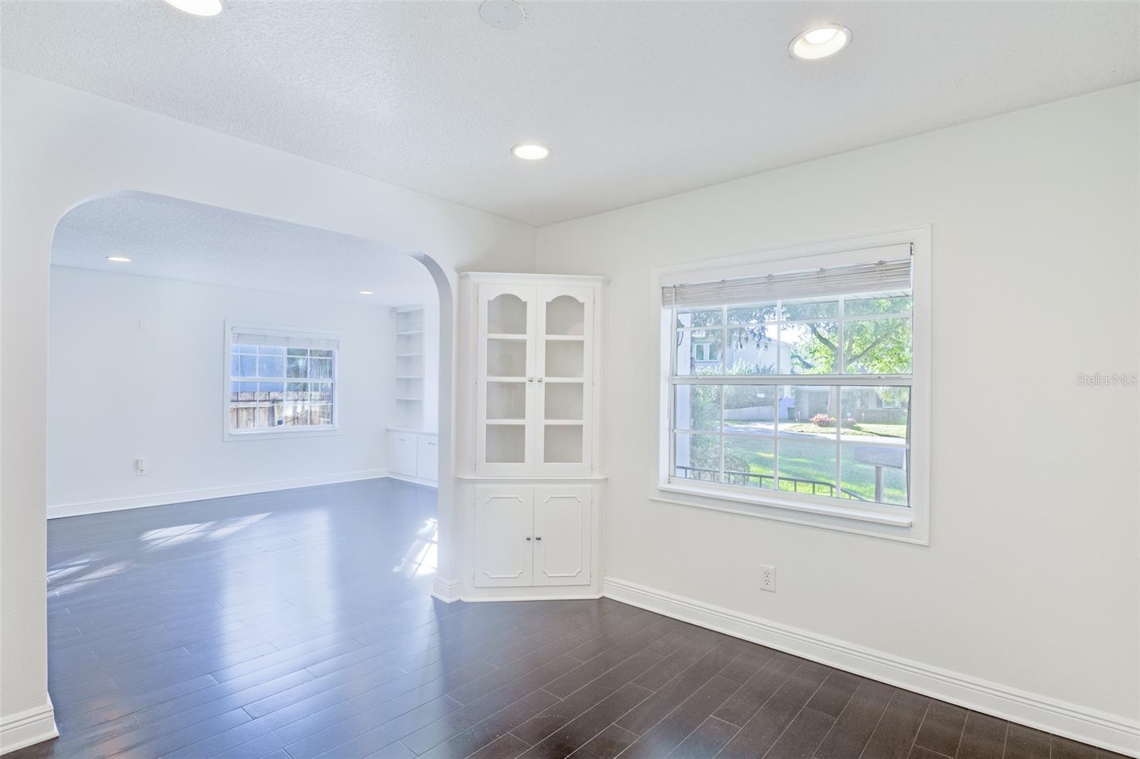 Image 10 of 50 For 350 Phelps Avenue