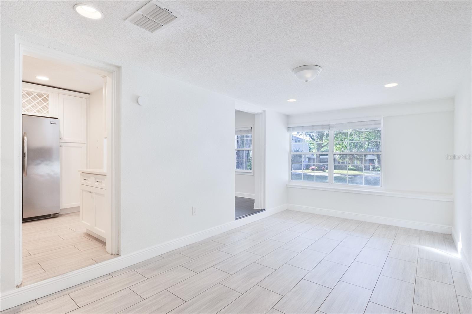 Image 19 of 50 For 350 Phelps Avenue