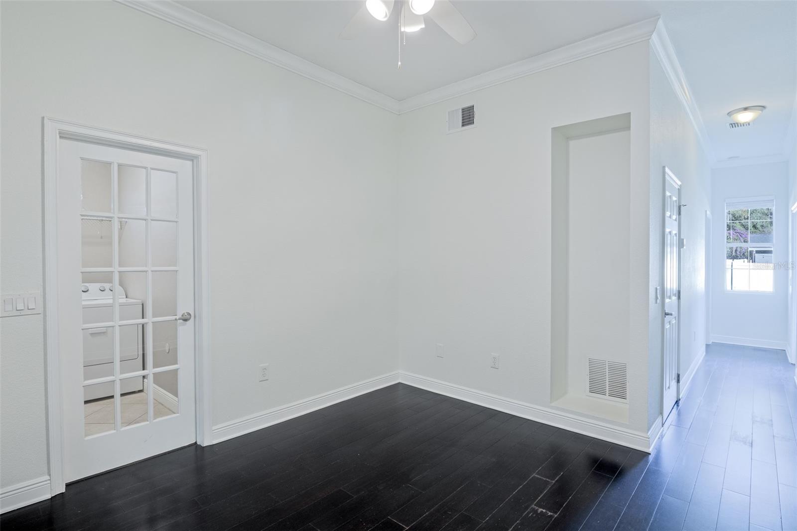 Image 26 of 50 For 350 Phelps Avenue