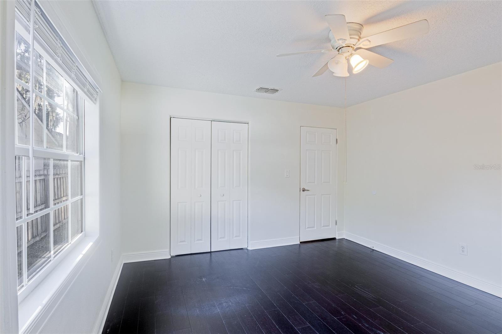 Image 41 of 50 For 350 Phelps Avenue