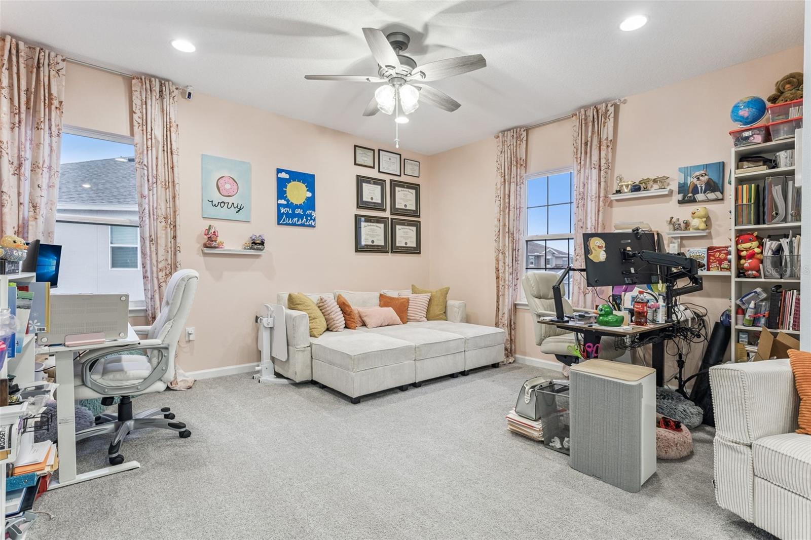 Image 28 of 39 For 594 Via Bella Court