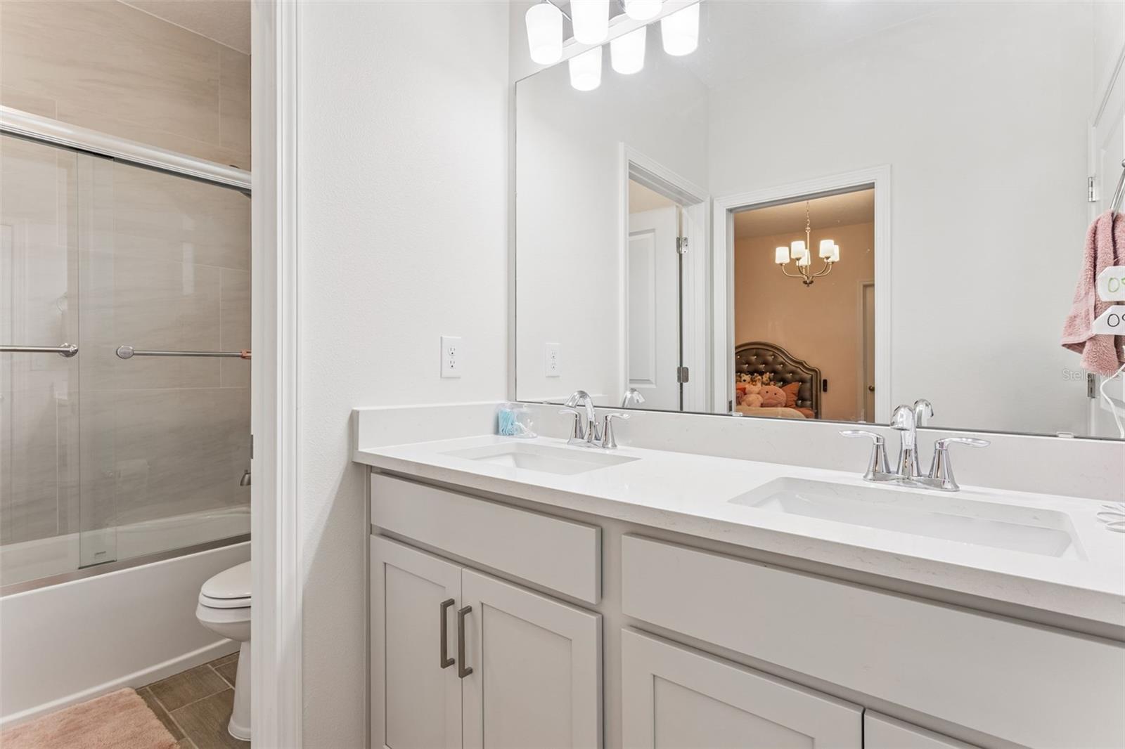 Image 33 of 39 For 594 Via Bella Court