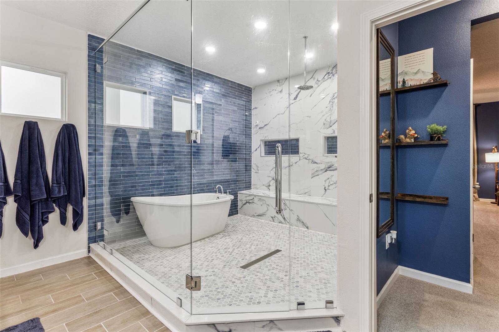 Image 4 of 39 For 594 Via Bella Court