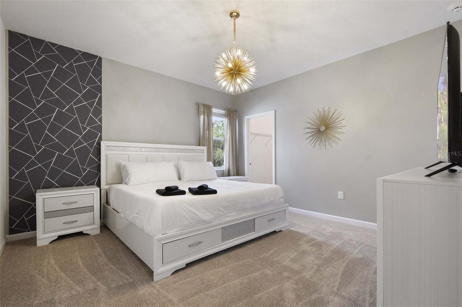 Image 19 of 44 For 294 Marcello Boulevard