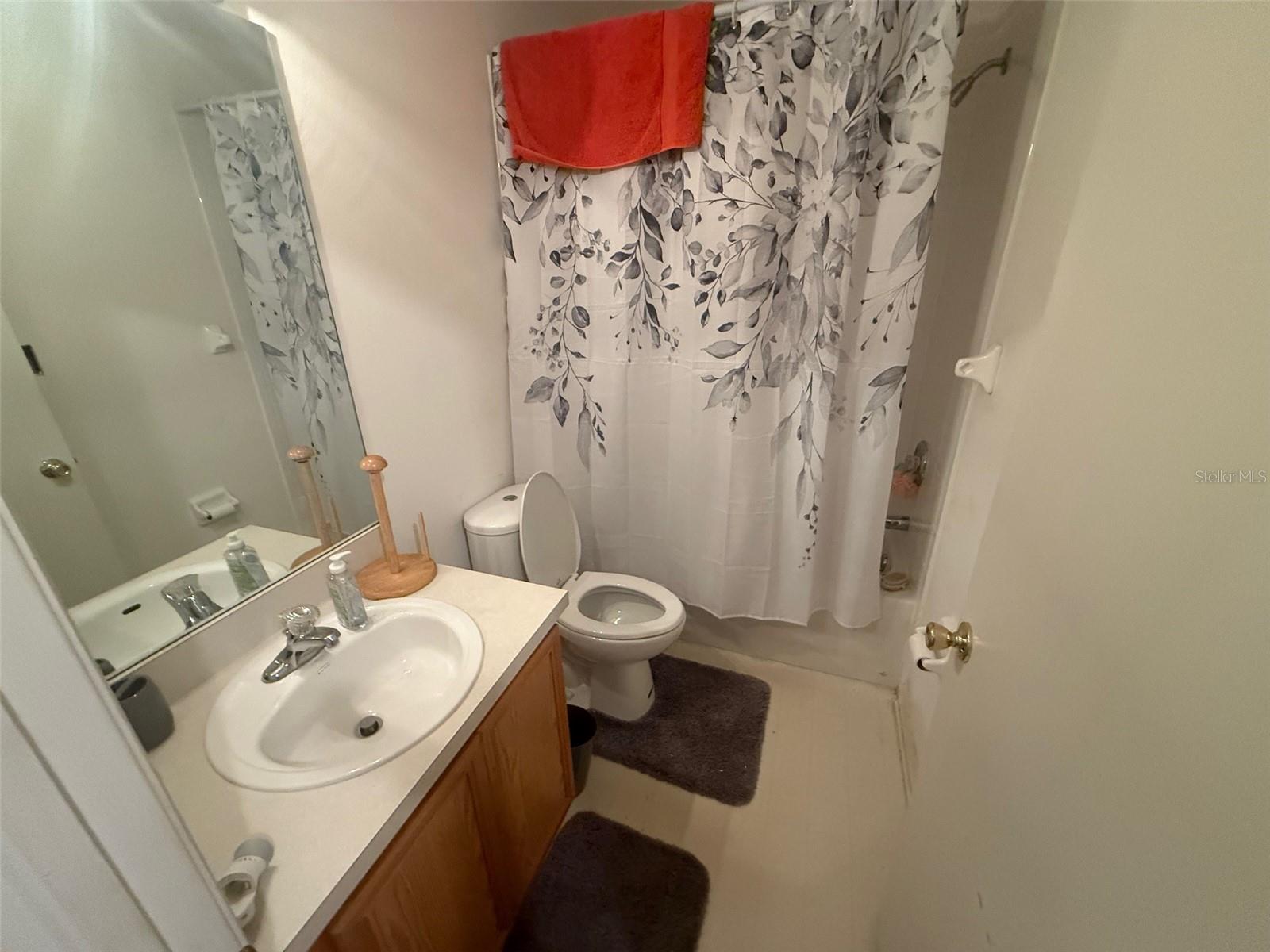 Image 5 of 6 For 7338 Bank Drive