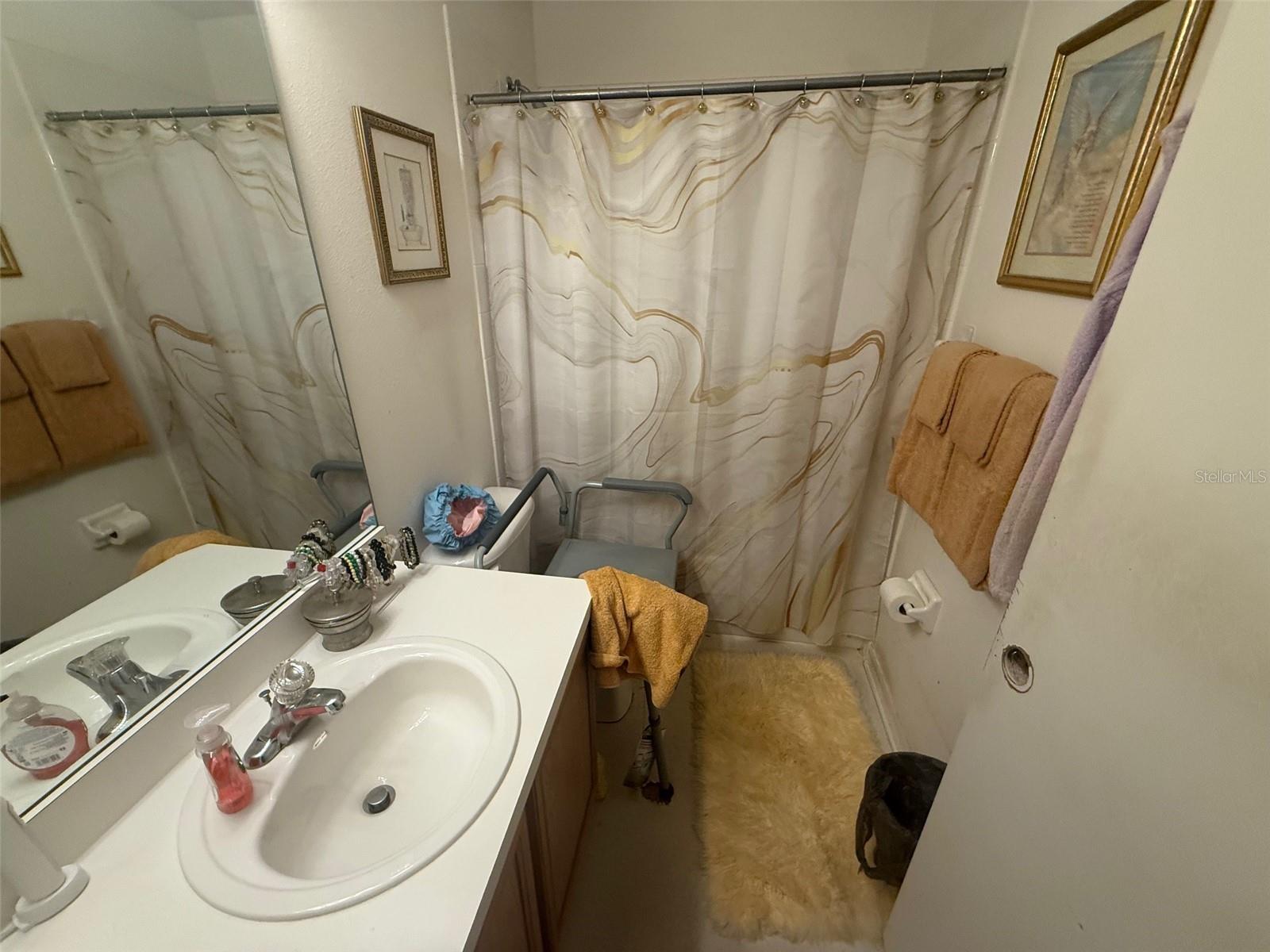 Image 6 of 6 For 7338 Bank Drive