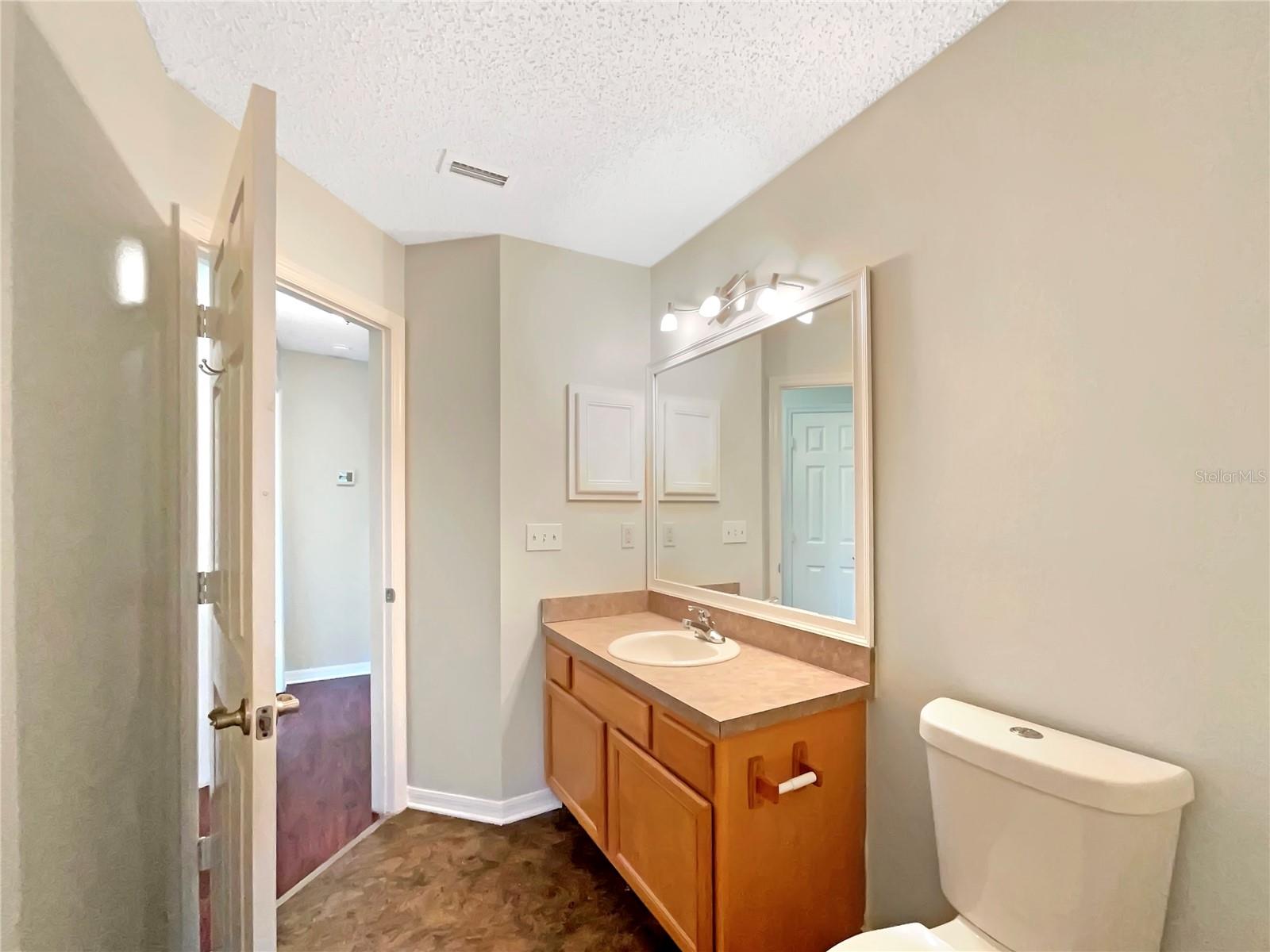 Image 25 of 27 For 13 Buffalo View Lane