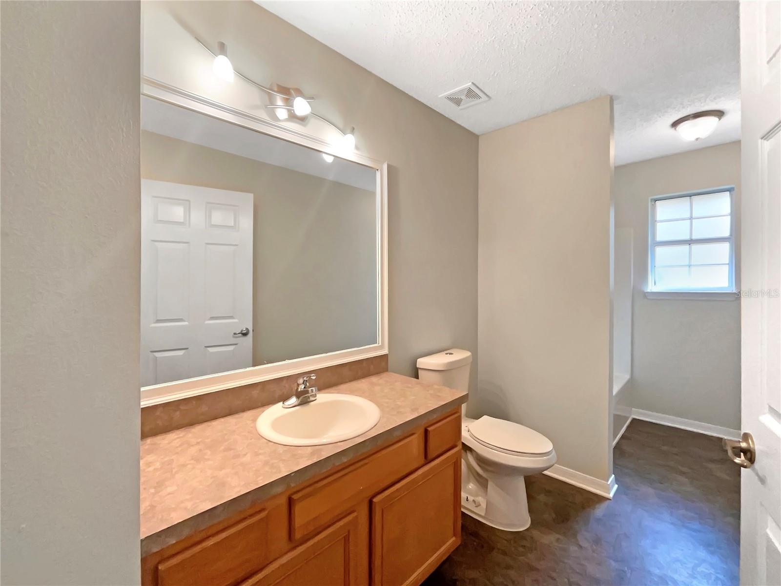 Image 6 of 27 For 13 Buffalo View Lane