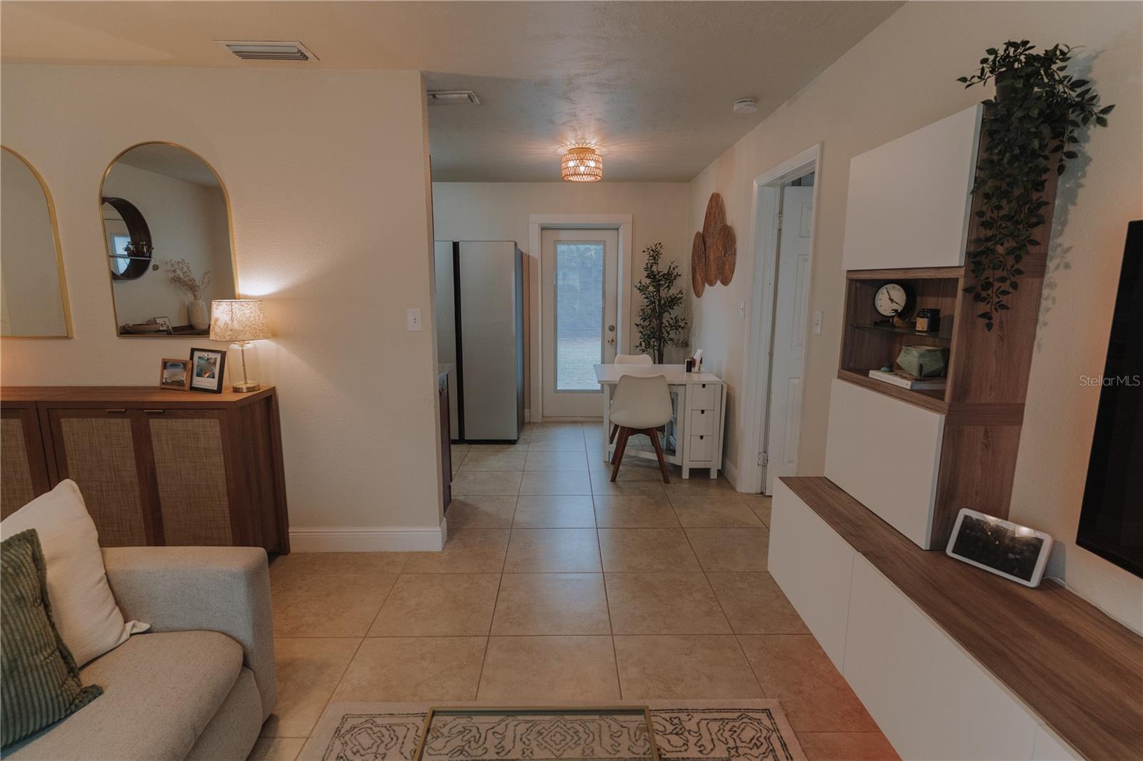 Image 10 of 49 For 231 Abbott Avenue