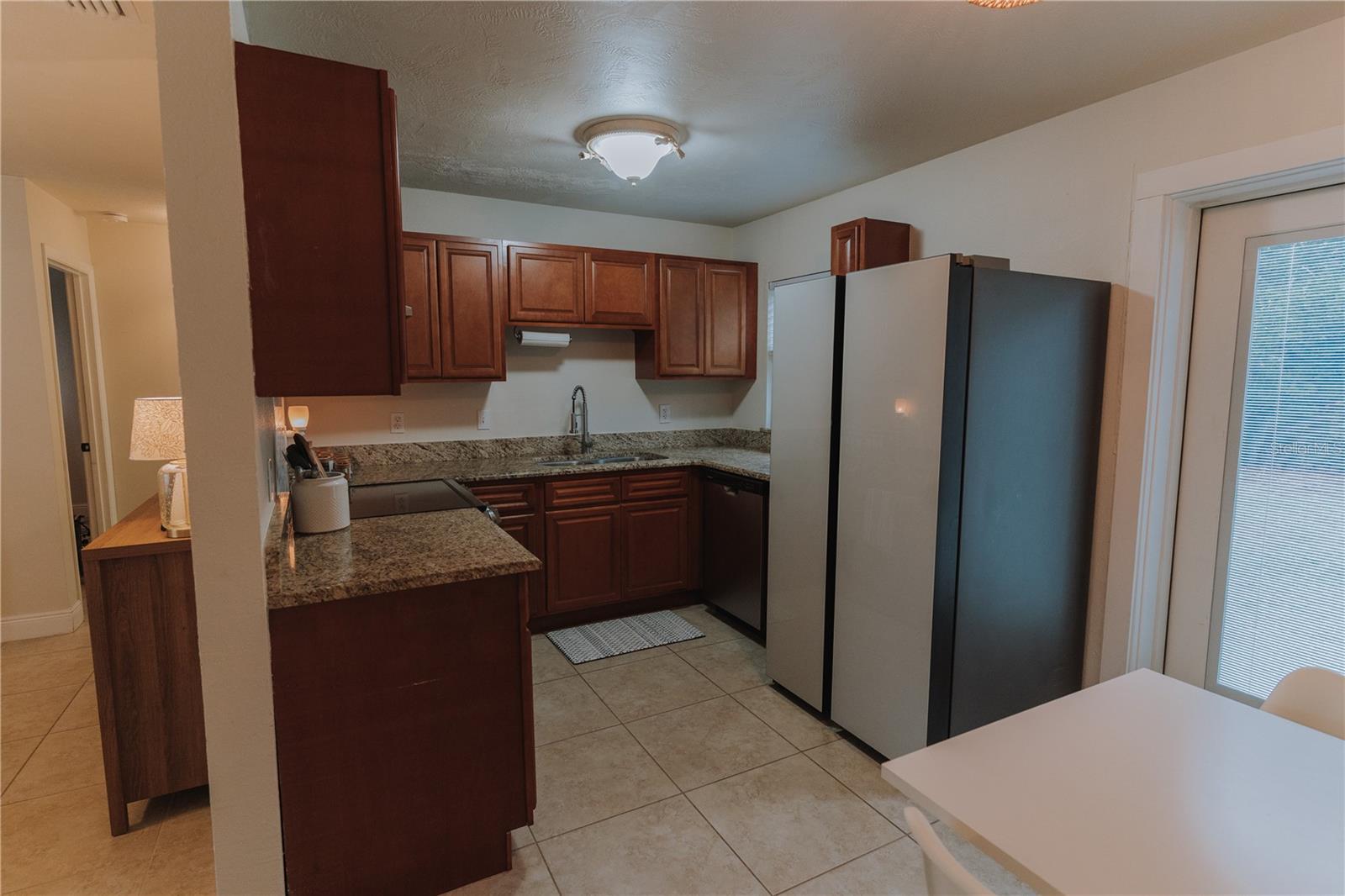 Image 11 of 49 For 231 Abbott Avenue