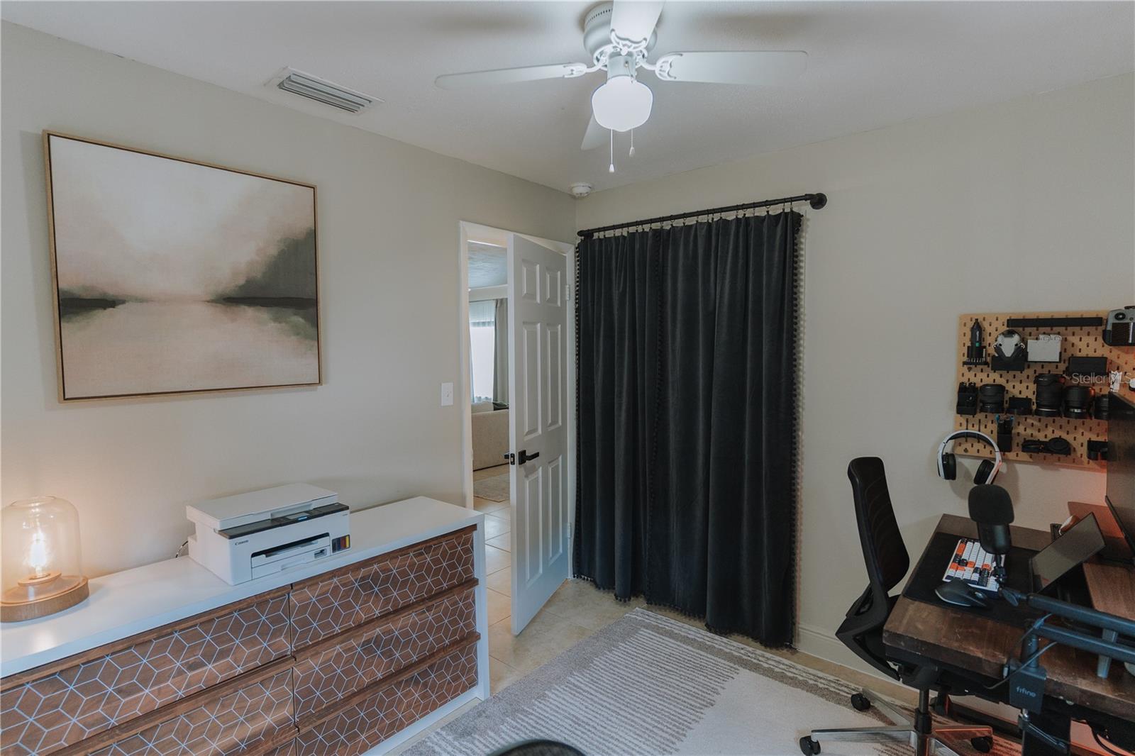 Image 27 of 49 For 231 Abbott Avenue