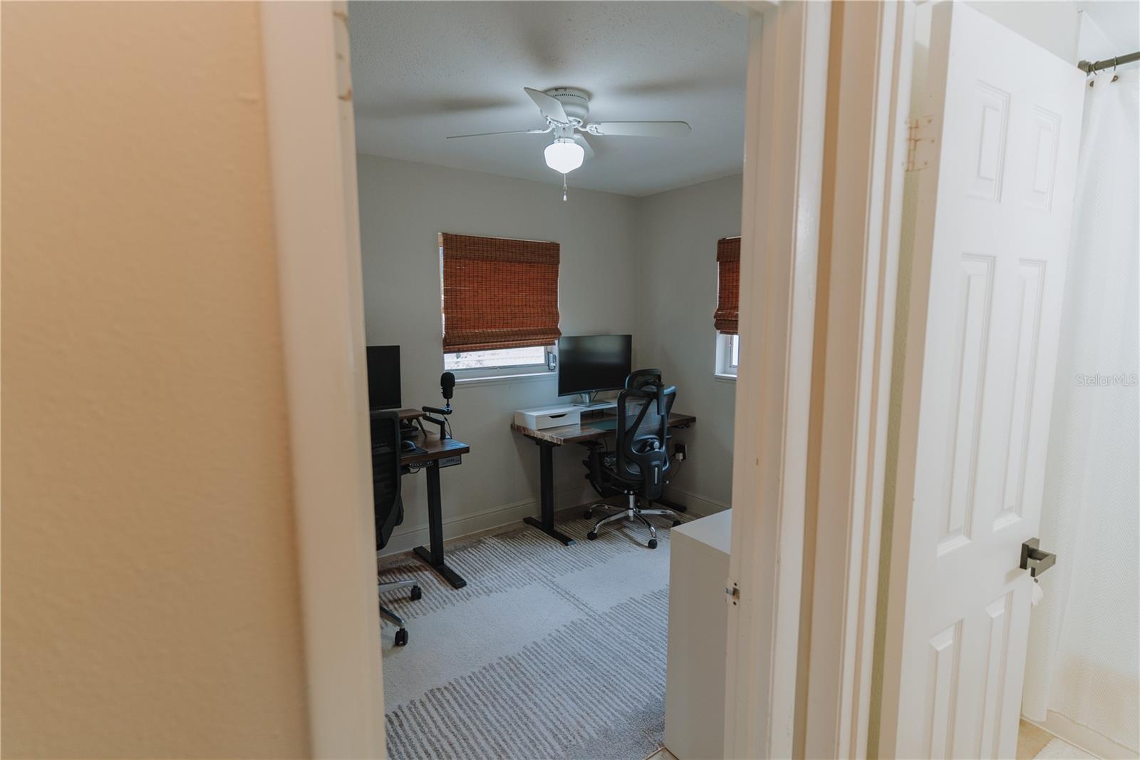 Image 28 of 49 For 231 Abbott Avenue