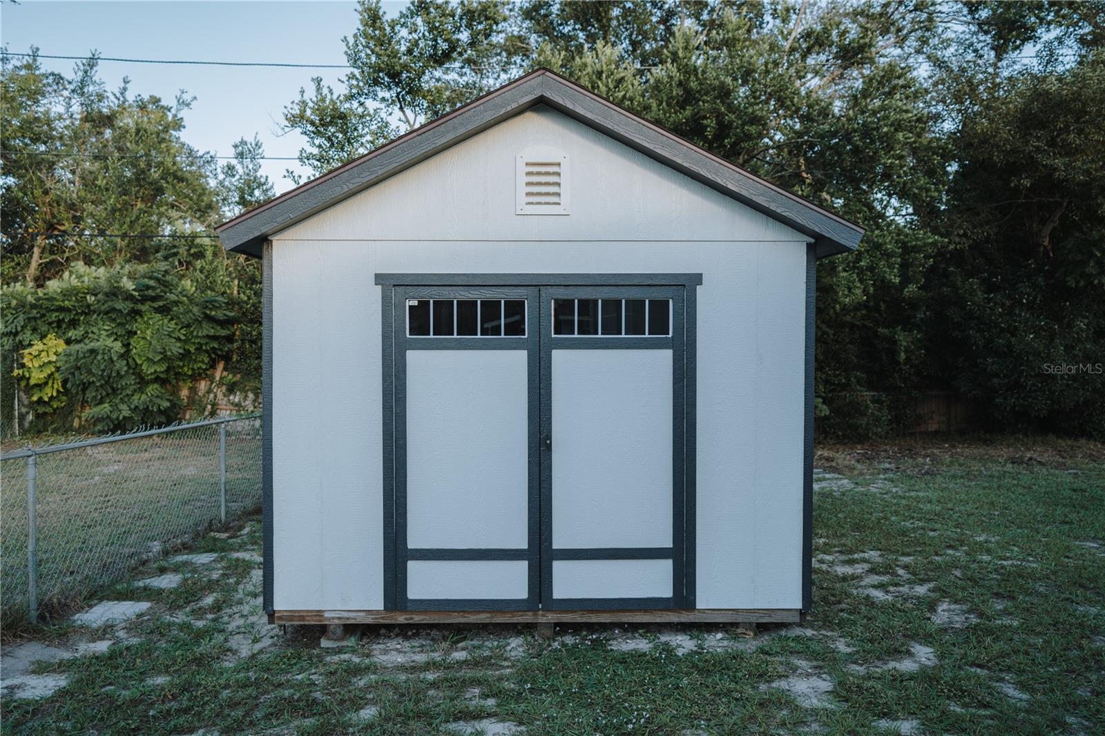 Image 35 of 49 For 231 Abbott Avenue