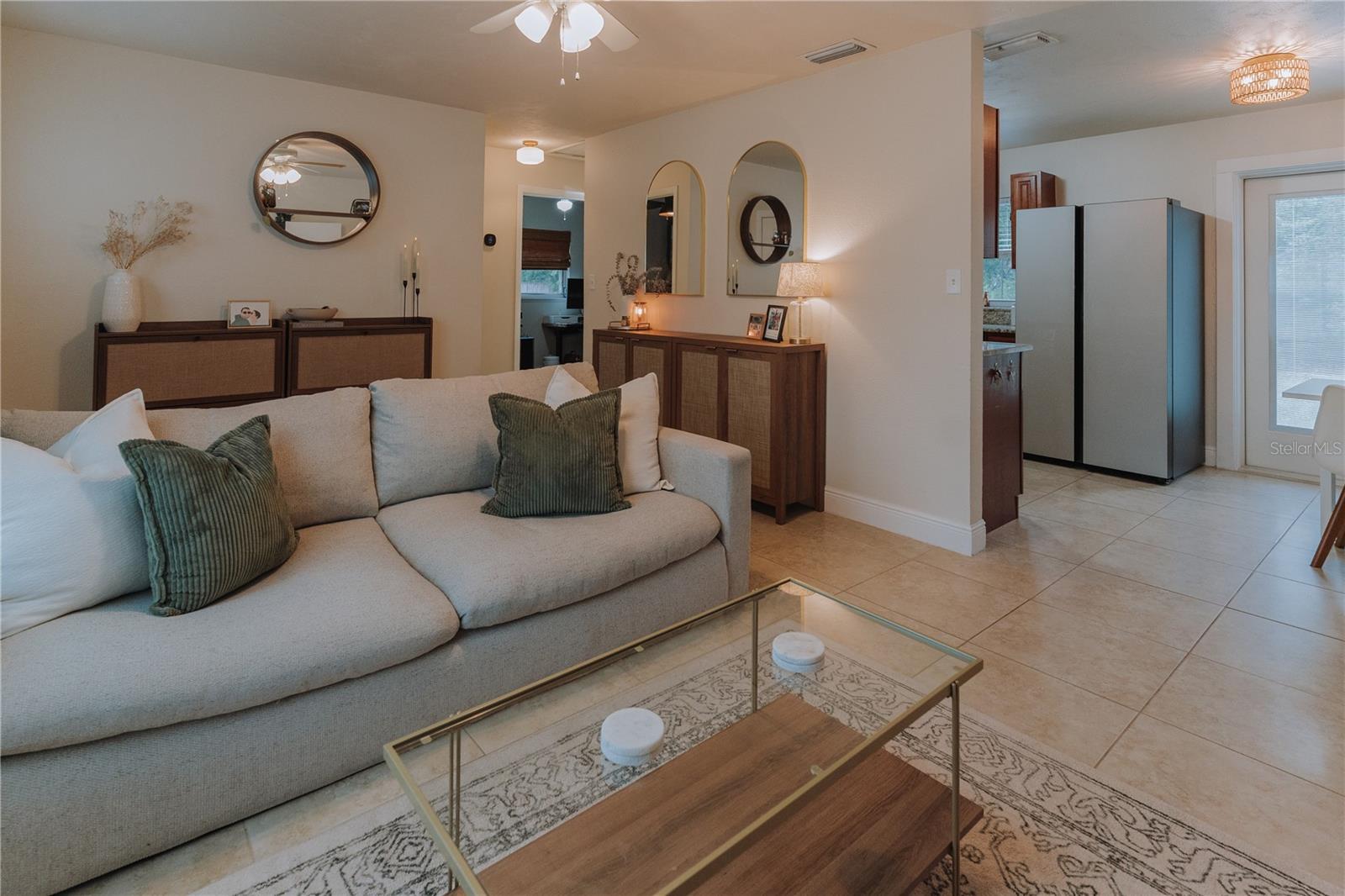 Image 6 of 49 For 231 Abbott Avenue