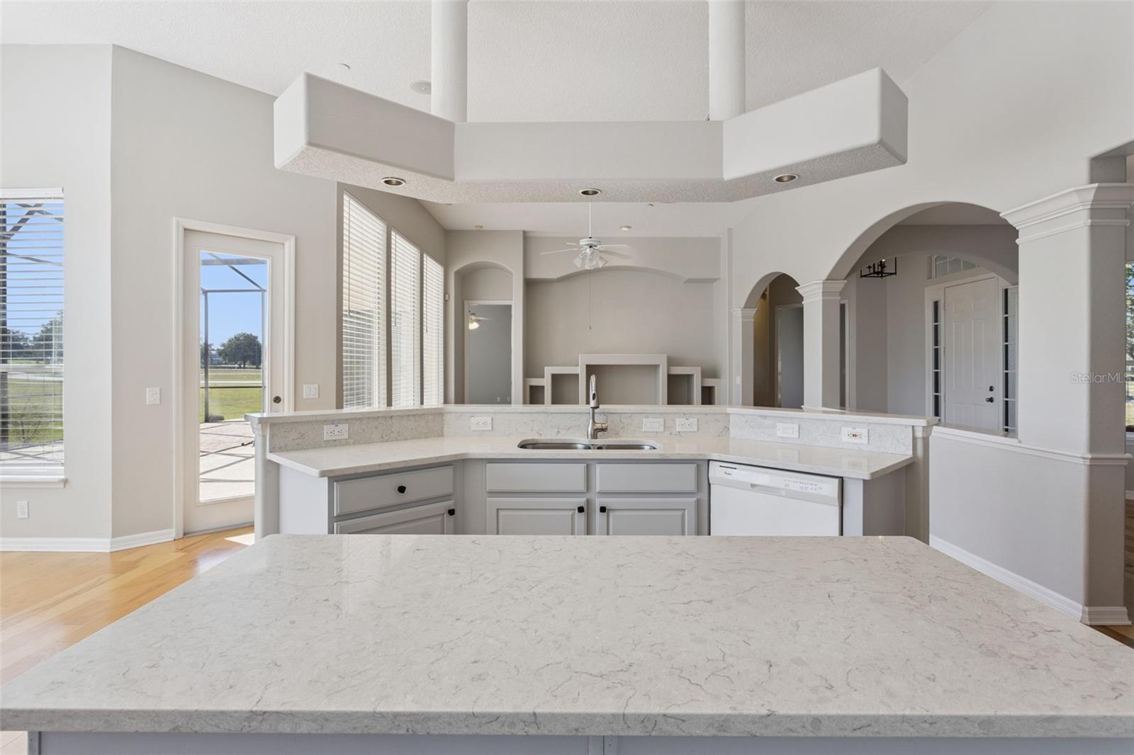 Image 17 of 52 For 23518 Oak Prairie Circle