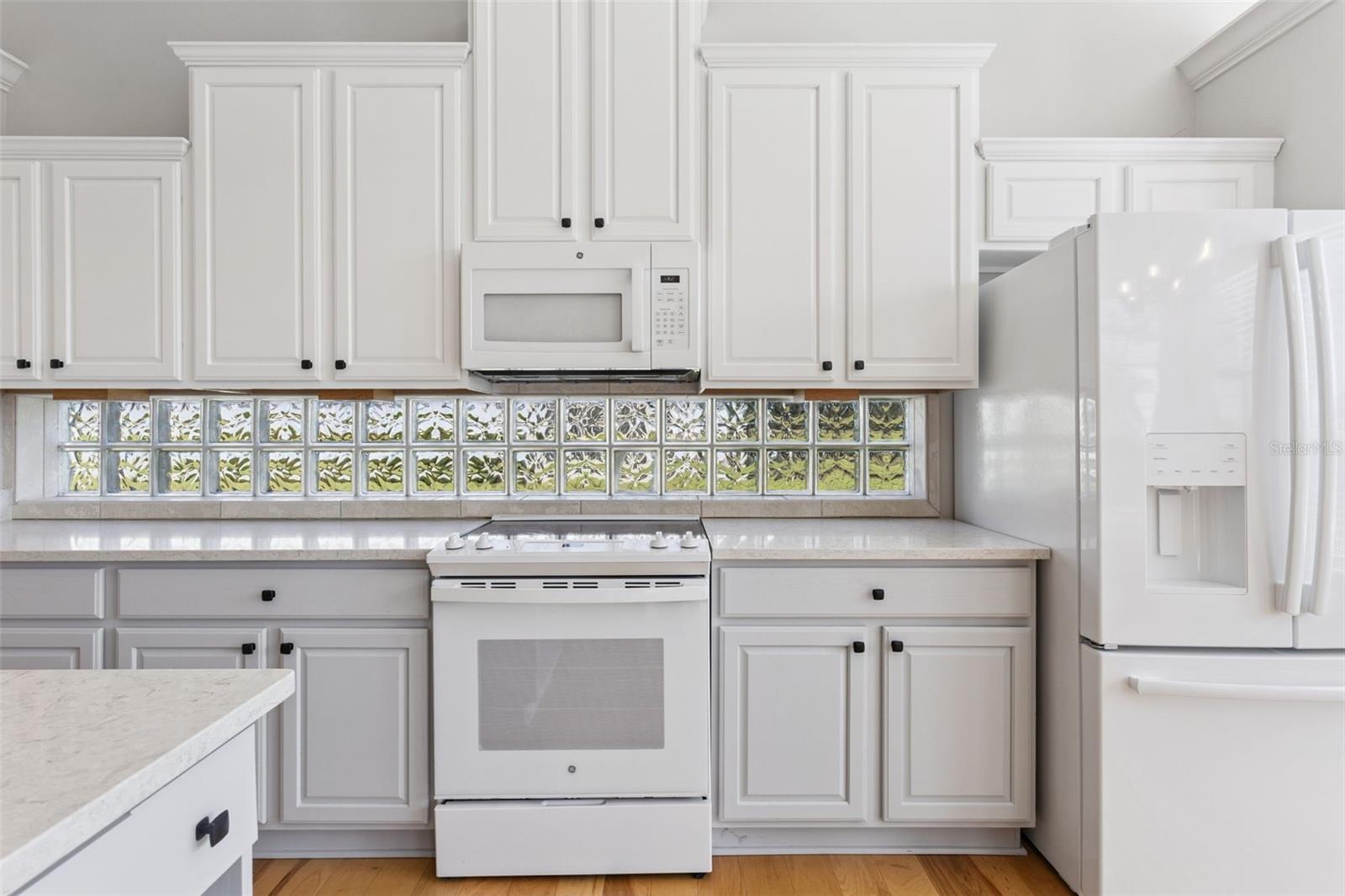 Image 21 of 52 For 23518 Oak Prairie Circle