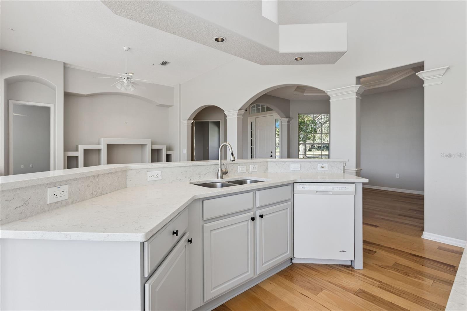 Image 23 of 52 For 23518 Oak Prairie Circle