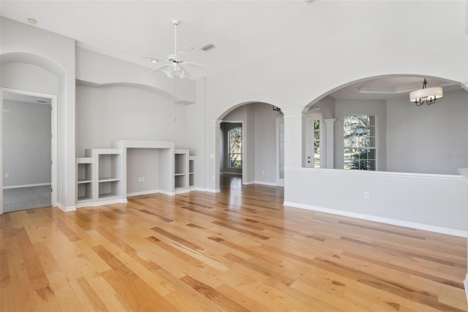 Image 24 of 52 For 23518 Oak Prairie Circle