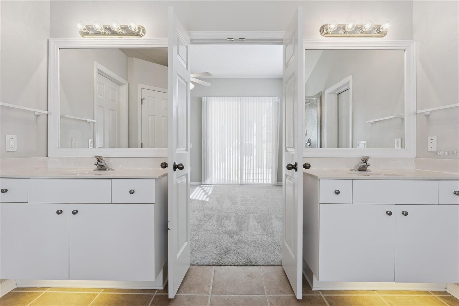 Image 28 of 52 For 23518 Oak Prairie Circle