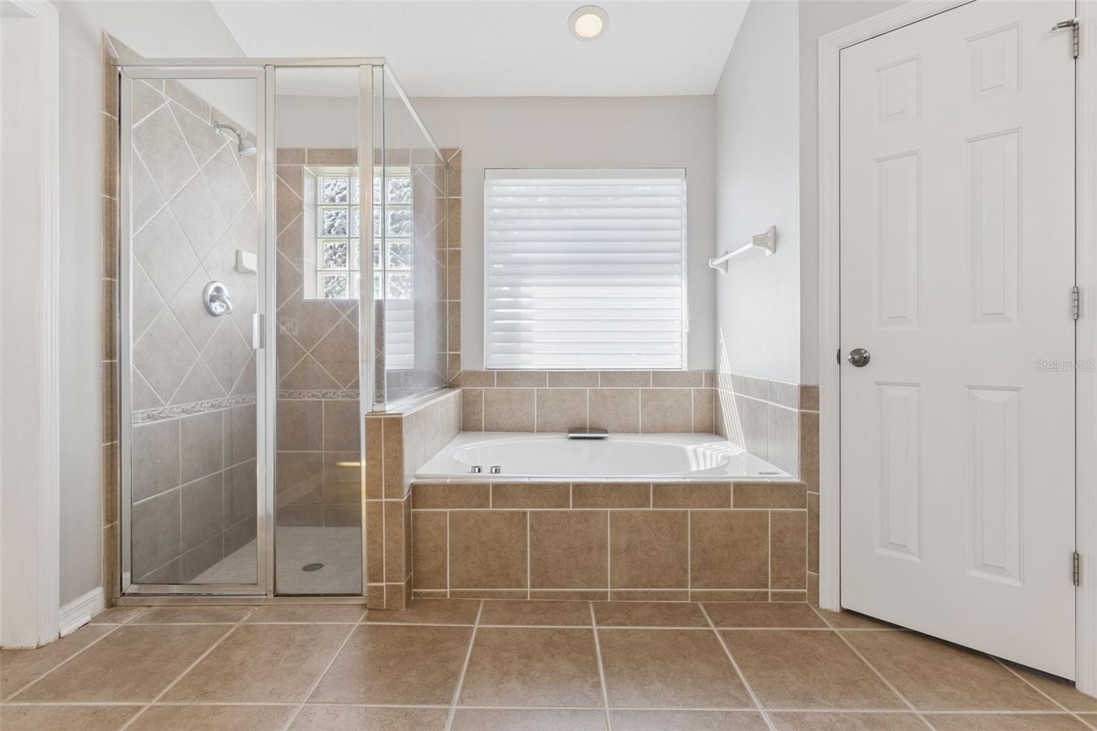 Image 39 of 52 For 23518 Oak Prairie Circle