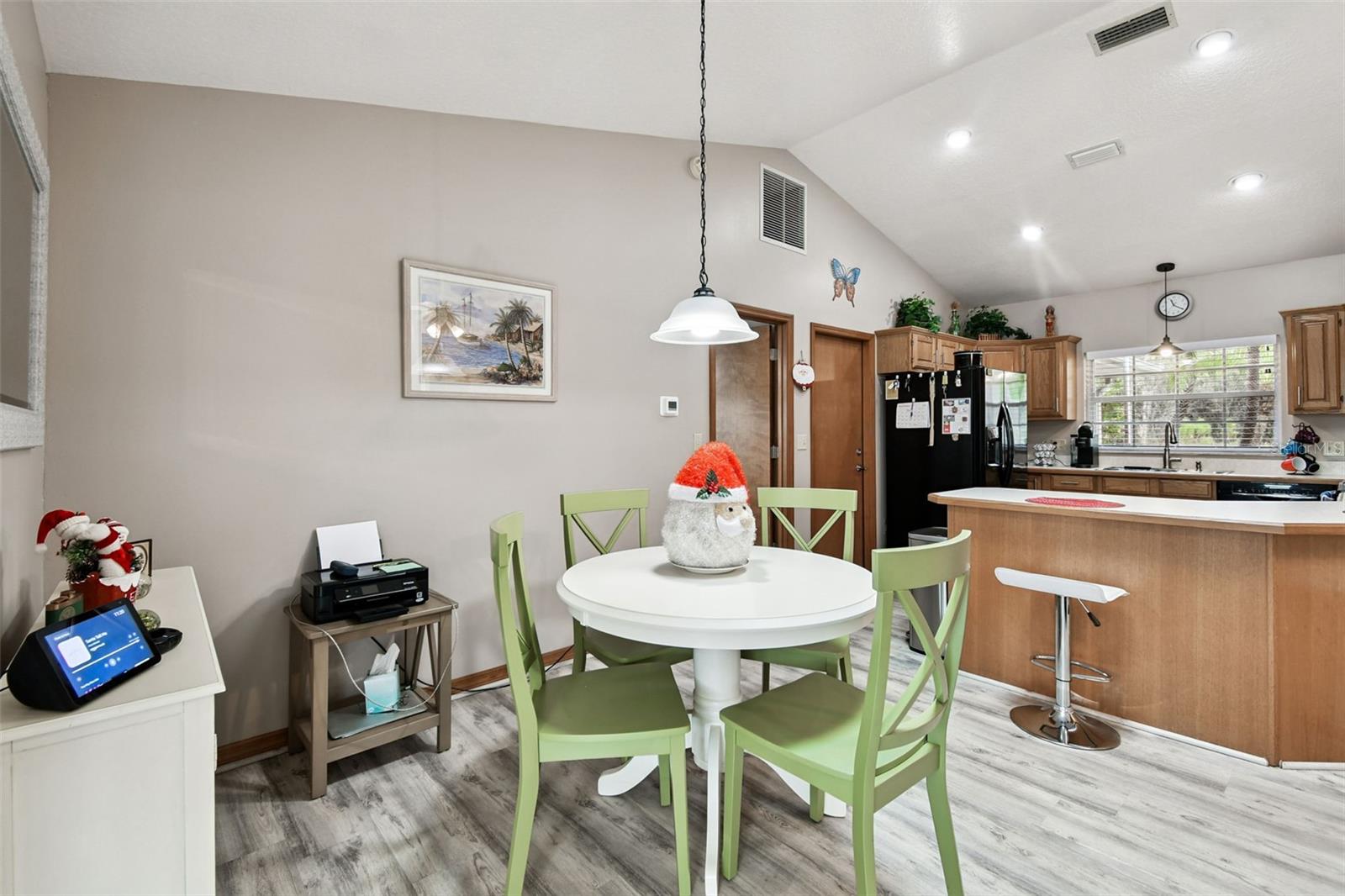 Image 14 of 56 For 250 Sunrise Boulevard