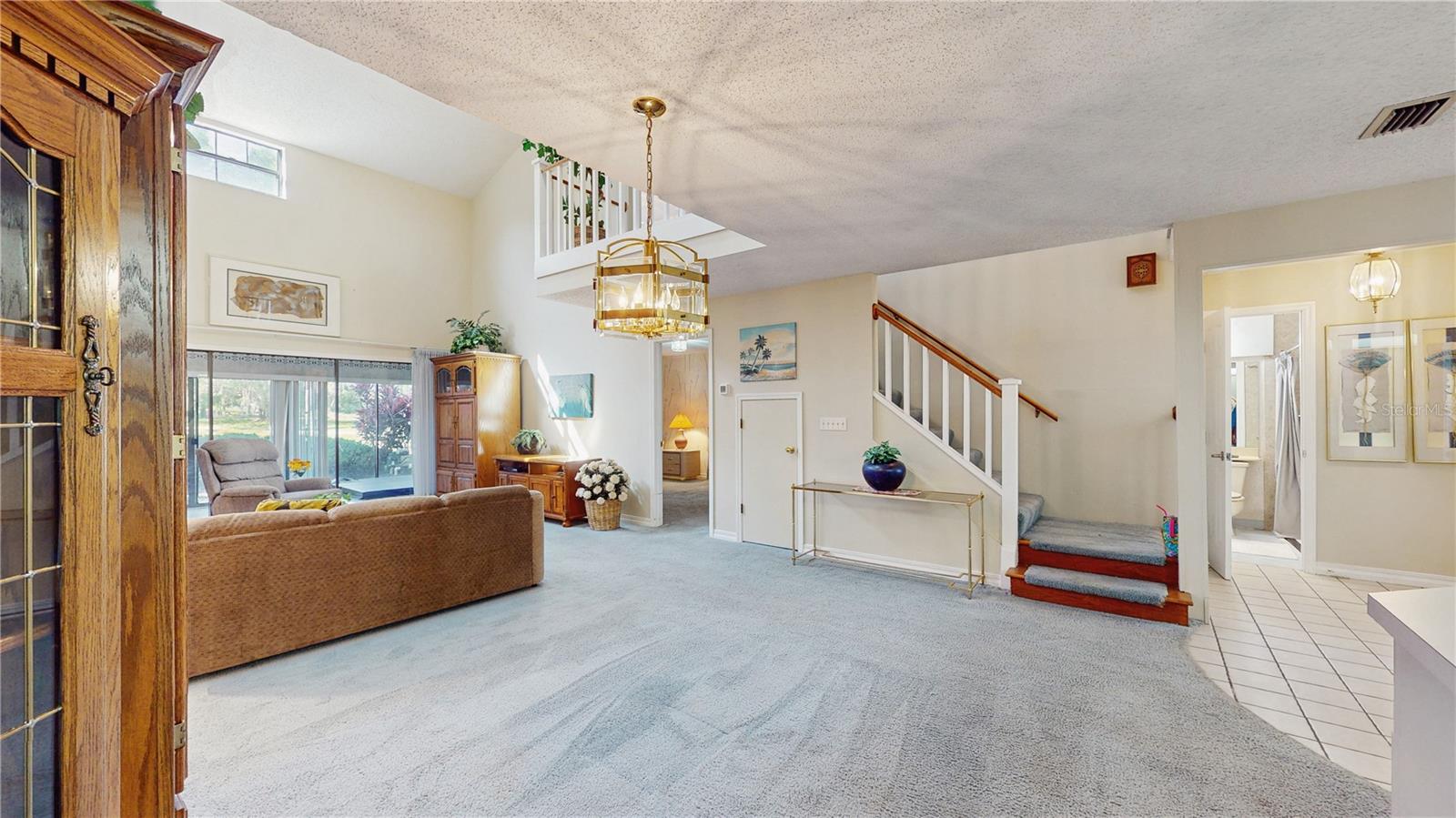 Image 14 of 31 For 102 Coventry Lane