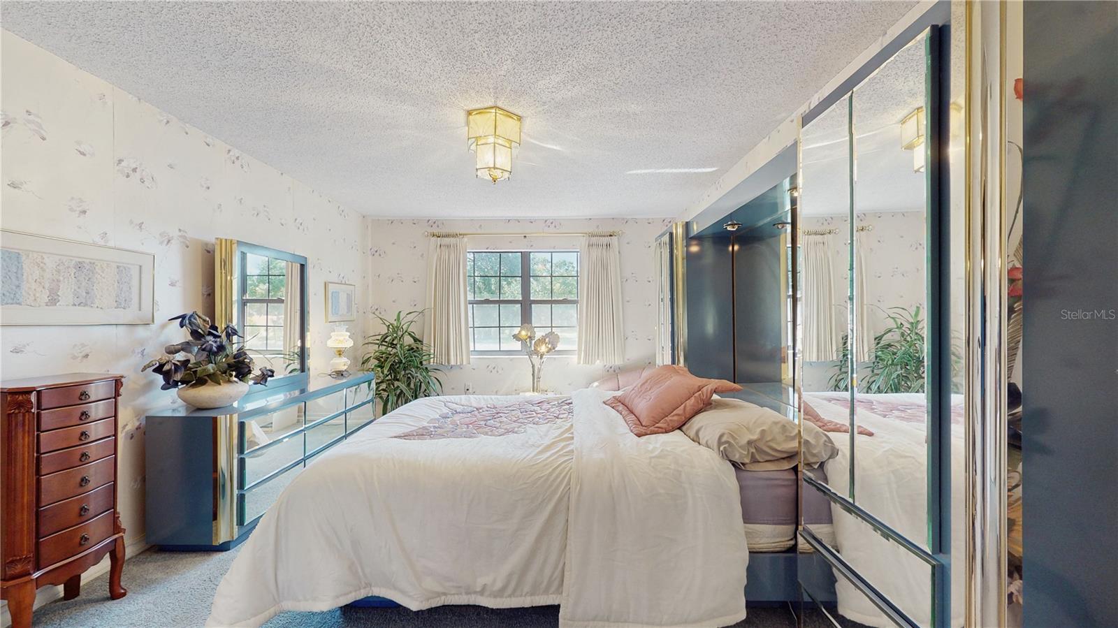 Image 16 of 31 For 102 Coventry Lane