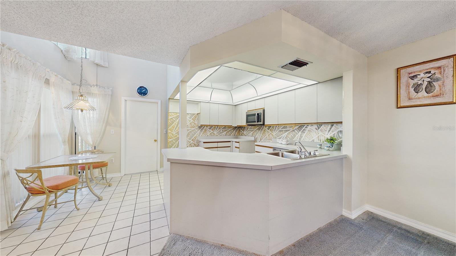 Image 6 of 31 For 102 Coventry Lane