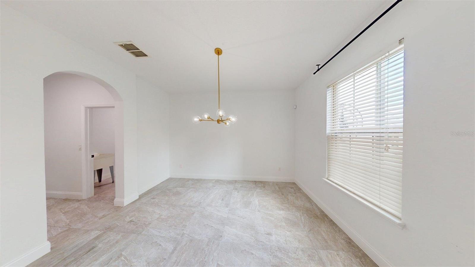 Image 4 of 57 For 14928 Honeycrisp Lane