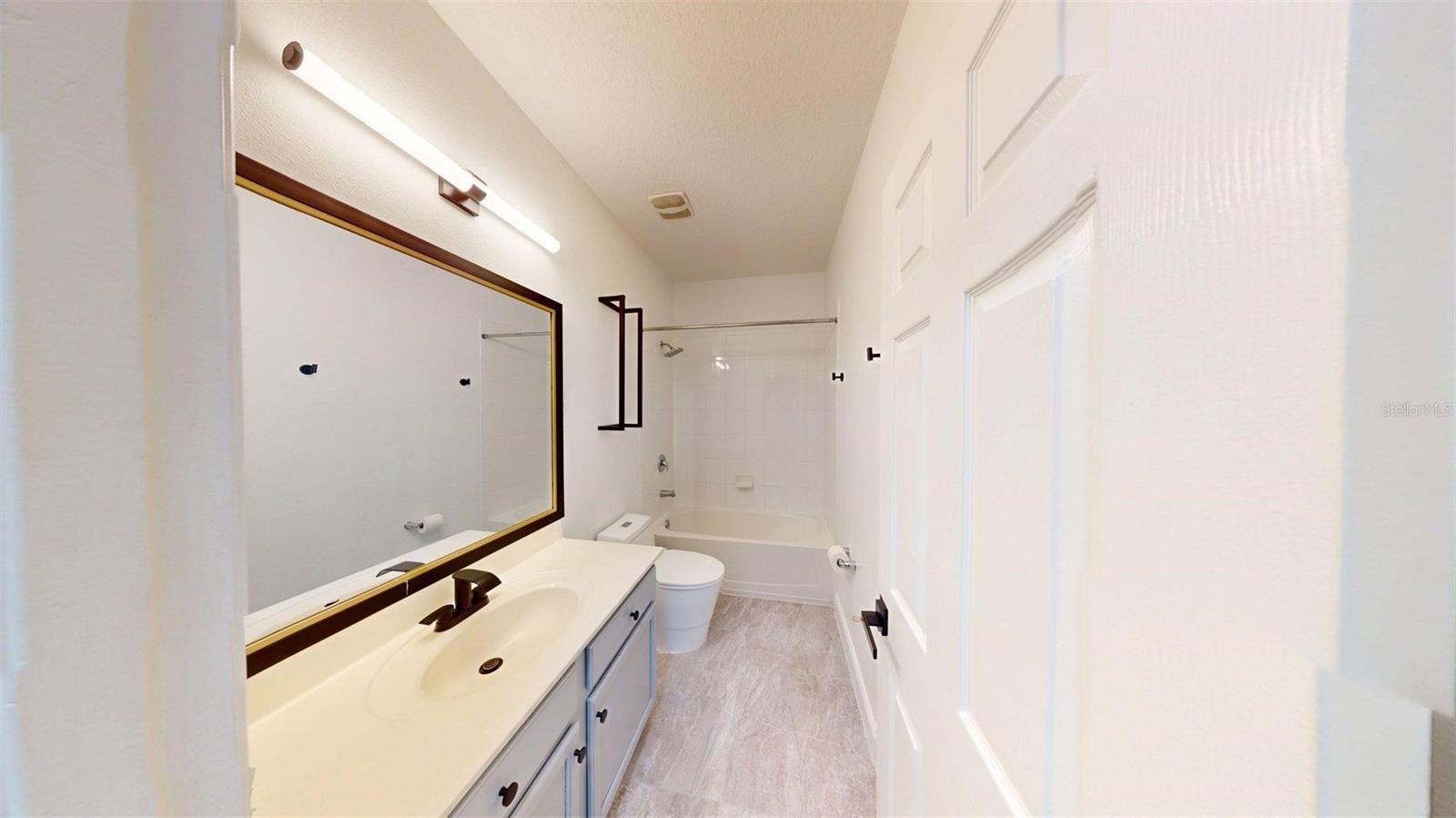 Image 47 of 57 For 14928 Honeycrisp Lane