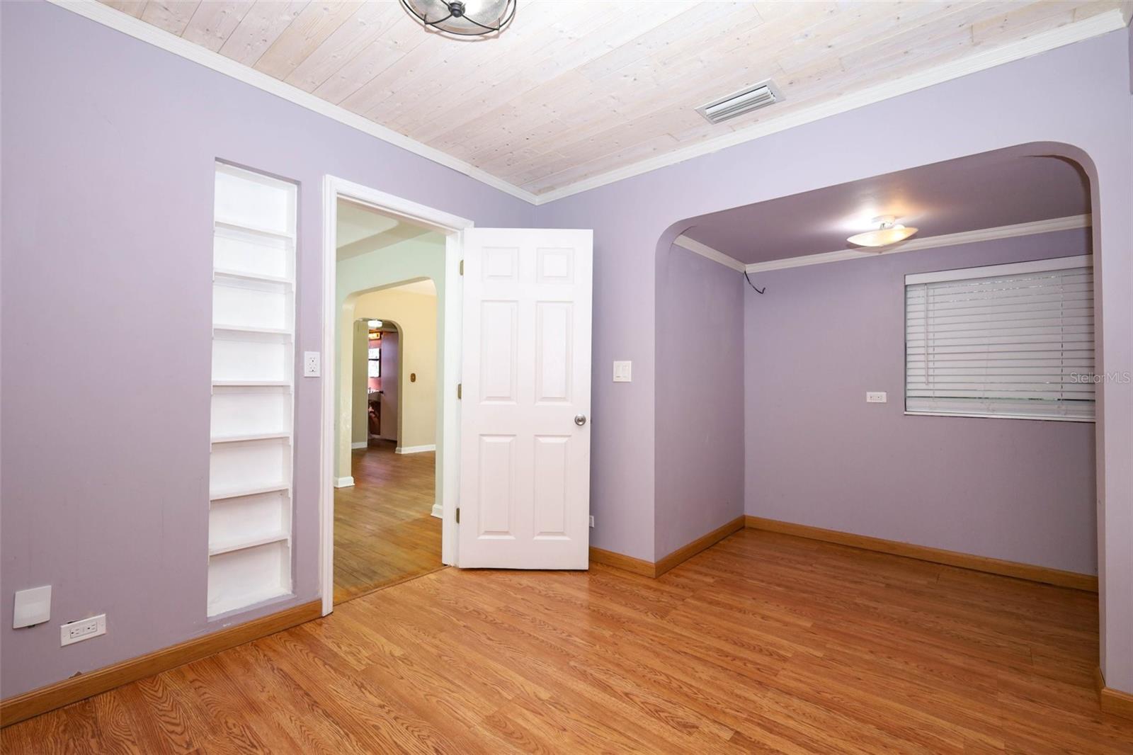 Image 14 of 34 For 921 Eldridge Street