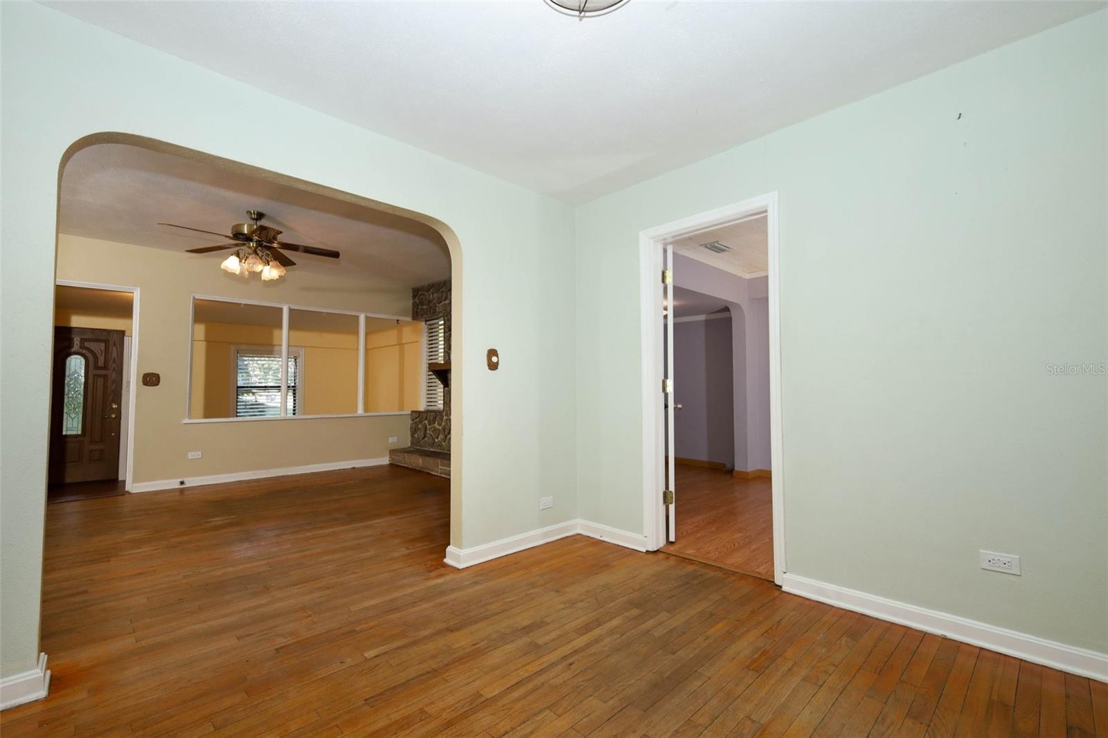 Image 15 of 34 For 921 Eldridge Street