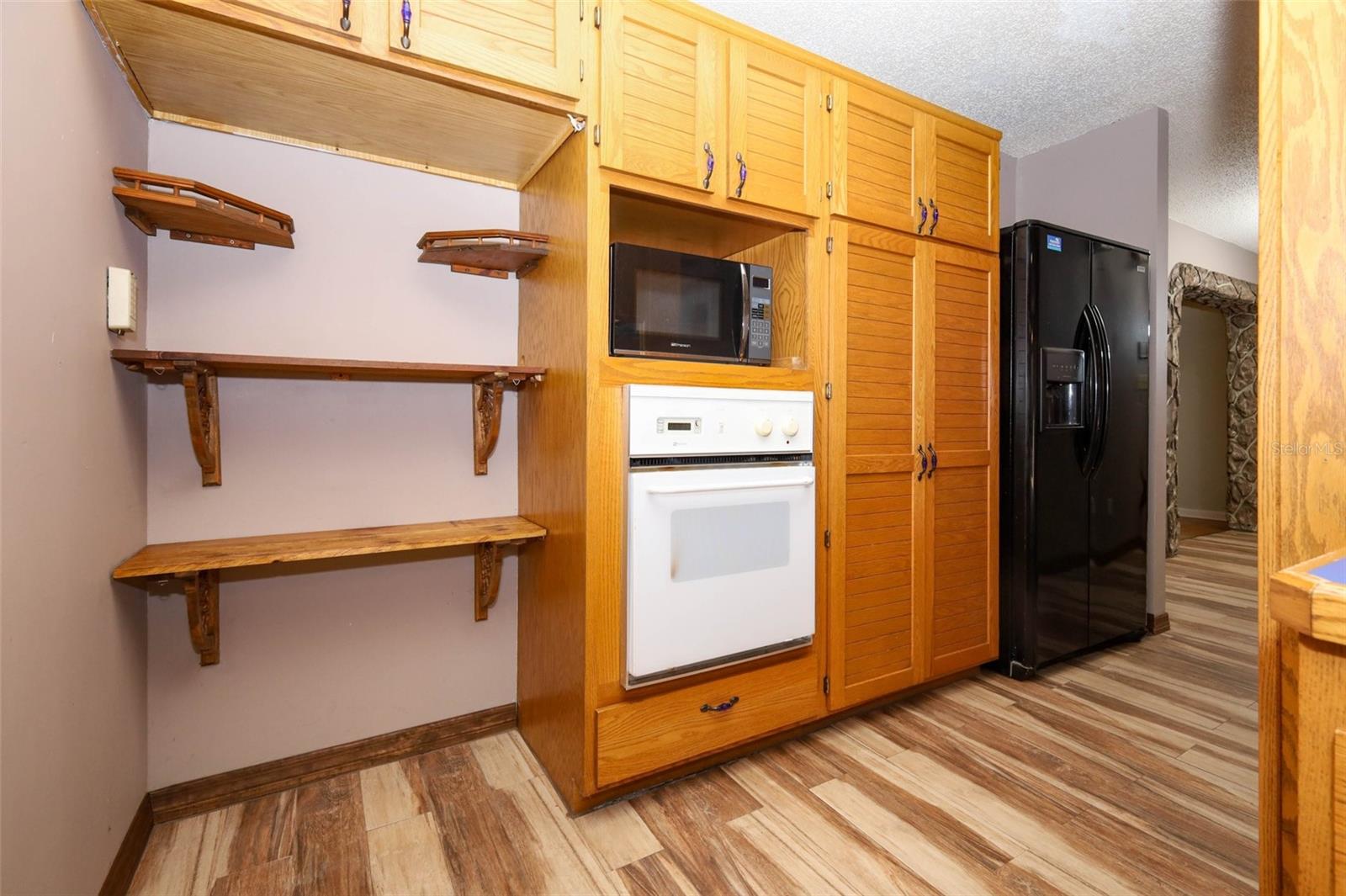 Image 20 of 34 For 921 Eldridge Street