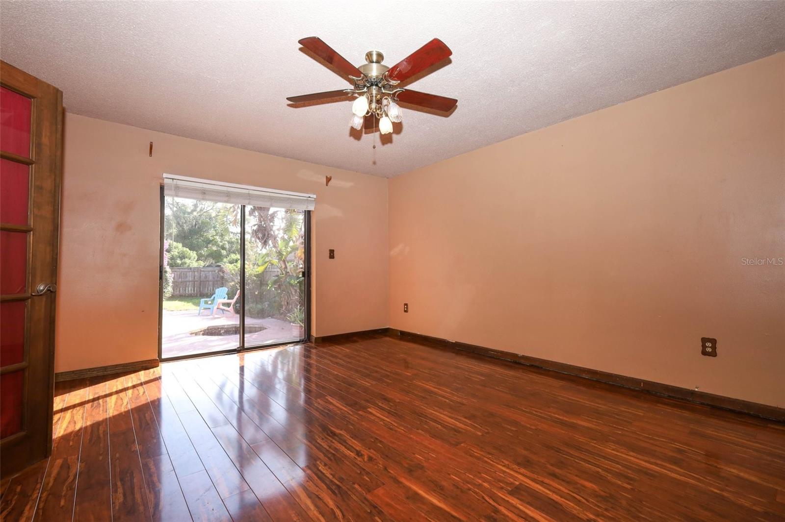 Image 26 of 34 For 921 Eldridge Street