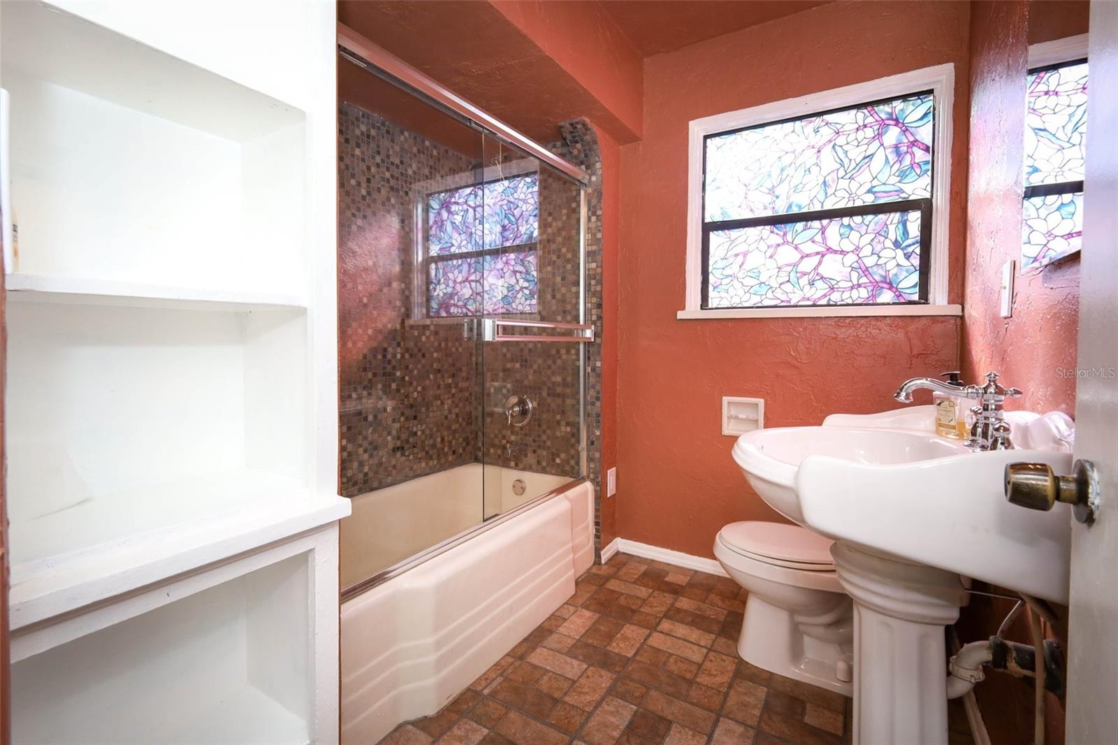 Image 9 of 34 For 921 Eldridge Street